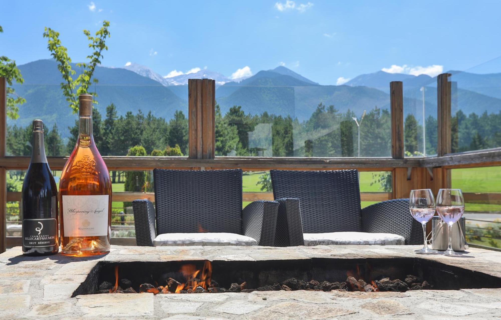Luxury Pirin Golf & Country Club Chalet *
